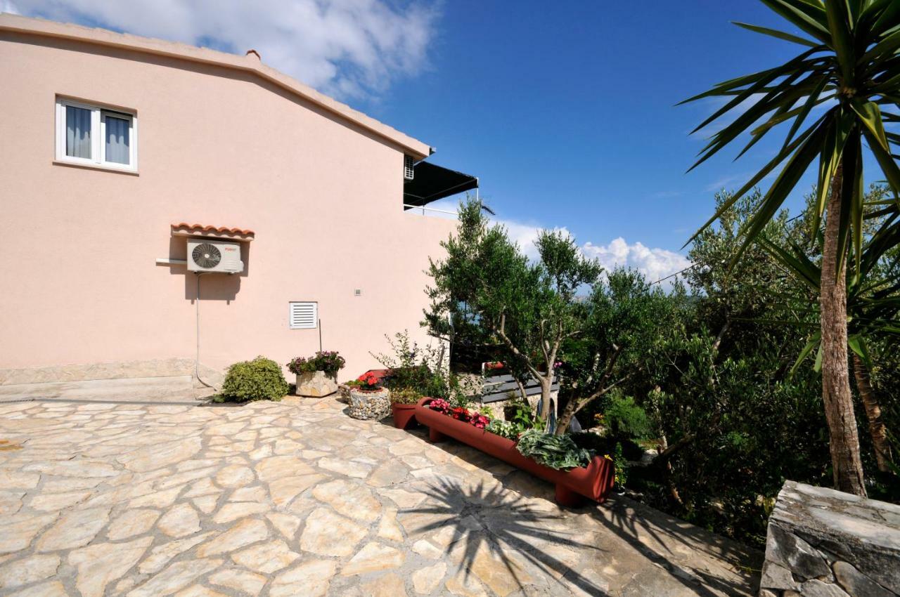 Apartment Sandra Trogir Exterior foto