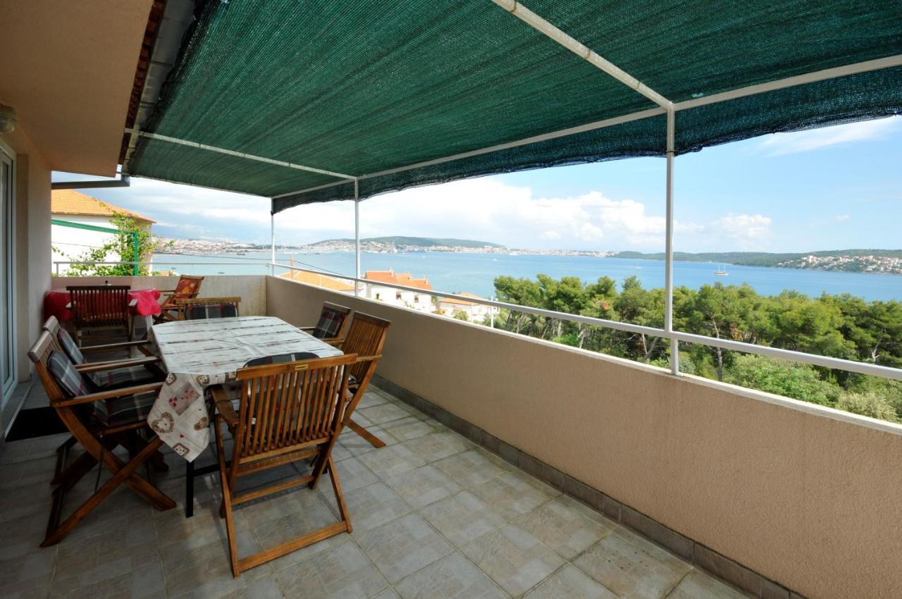 Apartment Sandra Trogir Exterior foto